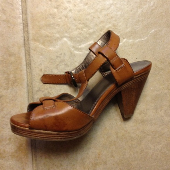 X-appeal sandals