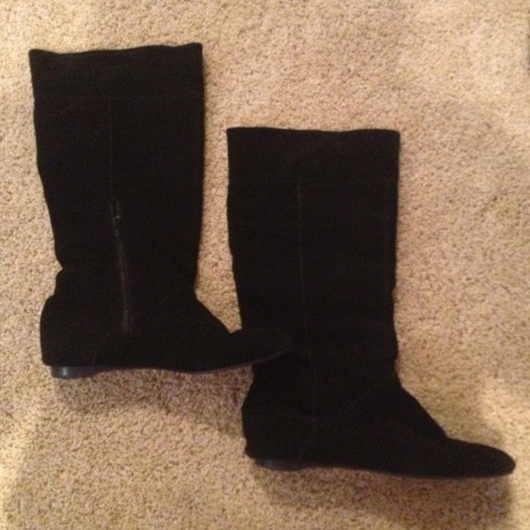 Suede slip on black boots