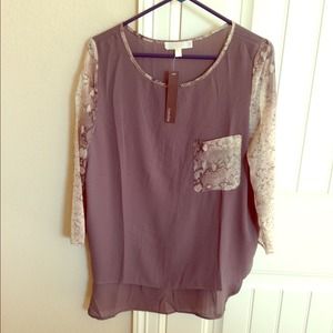 ⚡SALE⚡High low tunic top NWT💙