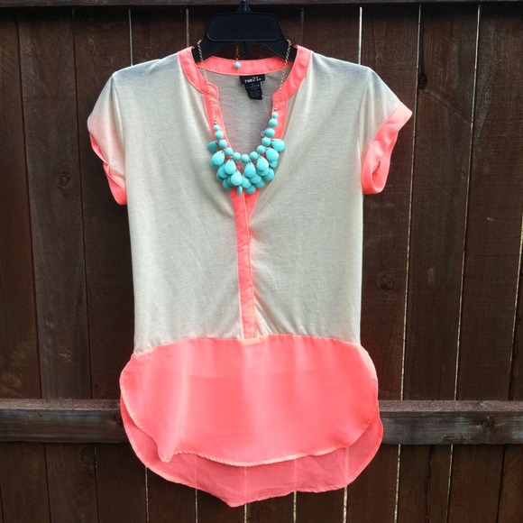 ❌ BUNDLED Eye popping fluorescent pink top Siz Sm