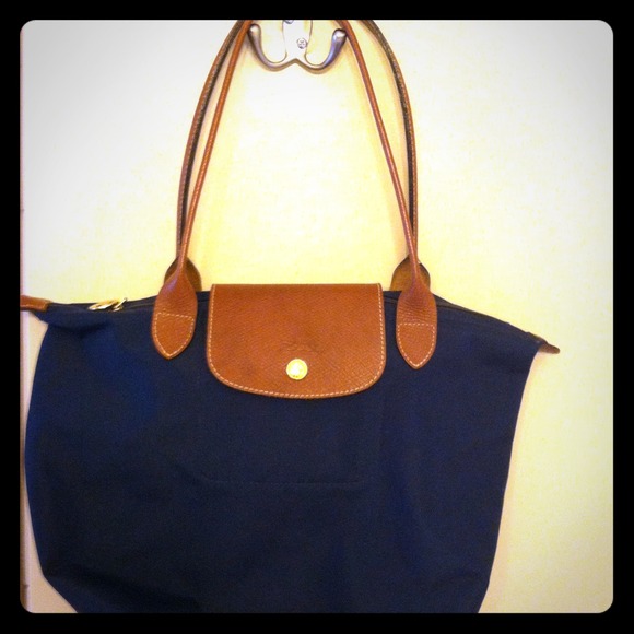 Longchamp purse