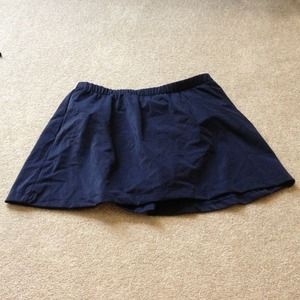 NWOT swim skirt- navy blue.