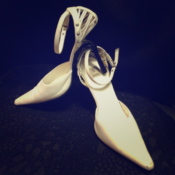 Black/White •Bakers• Stilletos. Size:7.5