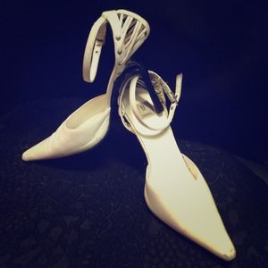 Black/White •Bakers• Stilletos. Size:7.5