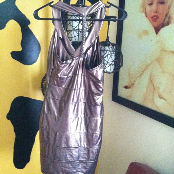 Dress - Picture 2 of 2