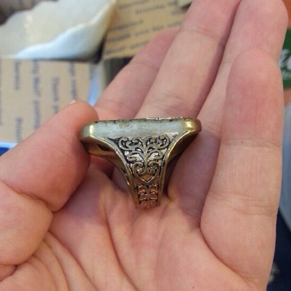 Amazing ring - Picture 3 of 3
