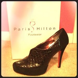 Paris Hilton Black Heeled Booties
