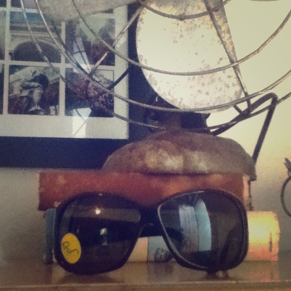 📛SOLD📛Ralph Lauren sunglasses New - Picture 1 of 3