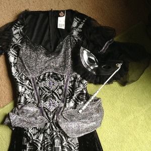 ❗REDUCED❗NEW Midevil Halloween Costume With Mask