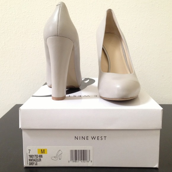 Nine West Dazzler Grey Pump