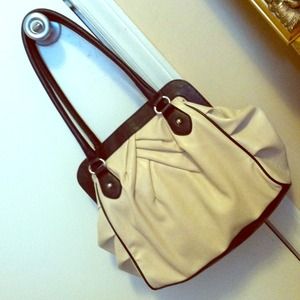 Ivory and black Elle purse