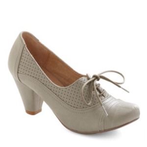 REDUCED PRICE: Vintage-Inspired Heels