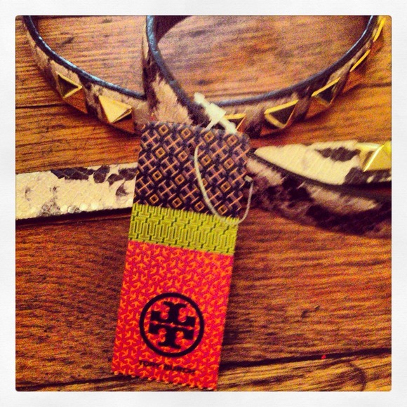 ✨⭐Weekend steal⭐Tory burch skinny studded hip belt - Picture 2 of 3
