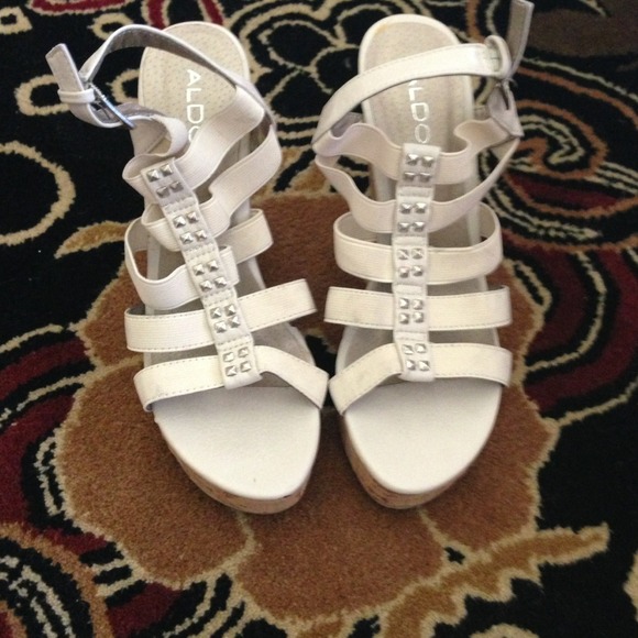 Aldo off white cream wedges