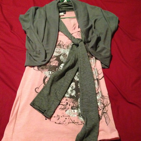 Shirt - Picture 3 of 3
