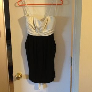 Cute black and white dress!!