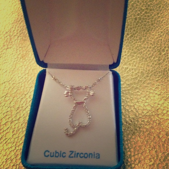 Cubic zirconia cat necklace. Adorable