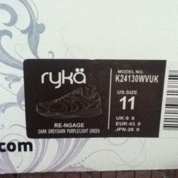 Ryka Re-engage purple almost brand new shoes. - Picture 2 of 4