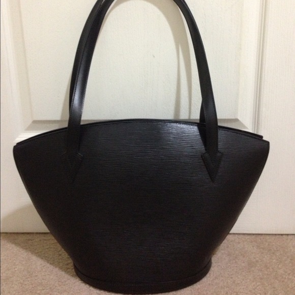100% authentic LV epi black leather bag