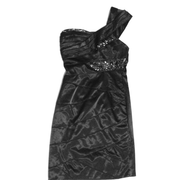 Nice black dress, new size 4