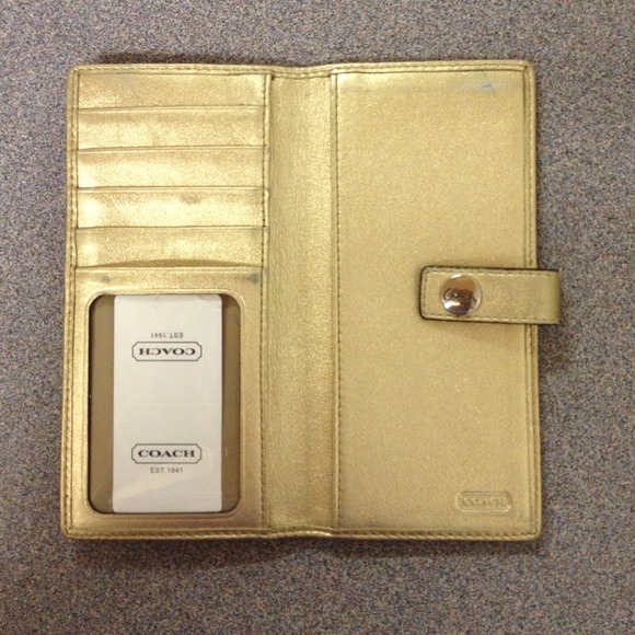 Authentic Coach Wallet - Picture 2 of 3