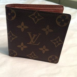 Authentic Louis Vuitton men's wallet LV