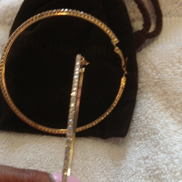 Cz hoops