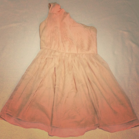 Nice pink color dress, new, size s