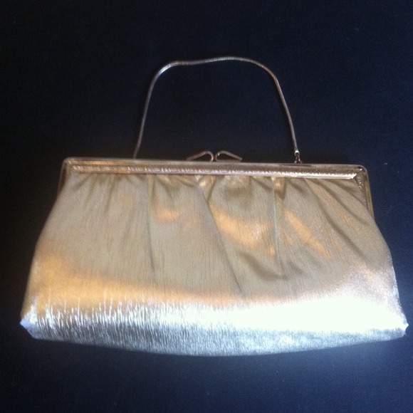 Ande clutch bag