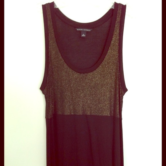 Ban Rep black & gold handkerchief hem ribbed tank