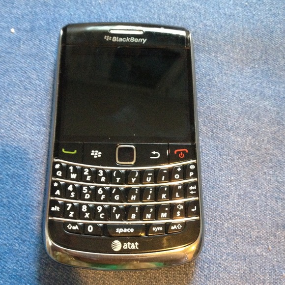 Black AT&T blackberry bold perfect condition