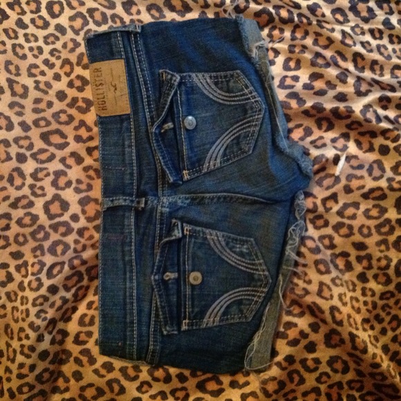 Hollister shorts - Picture 2 of 2