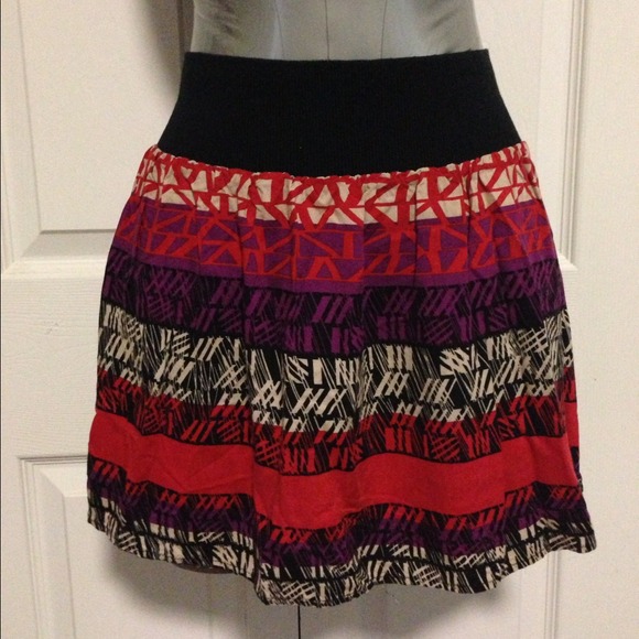 Aztec pattern skirt - Picture 2 of 2