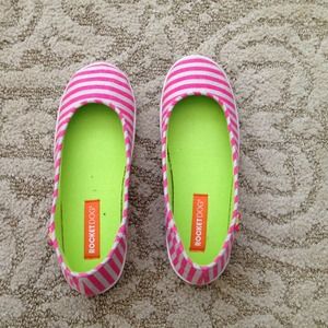 Canvas shoes