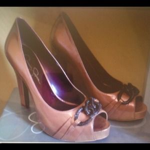 Brand new Jessica Simpson pumps