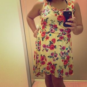 100% rayon hi/low dress super cute size medium