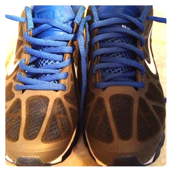 Worn once Nike Air Max 2011.  Excellent condition