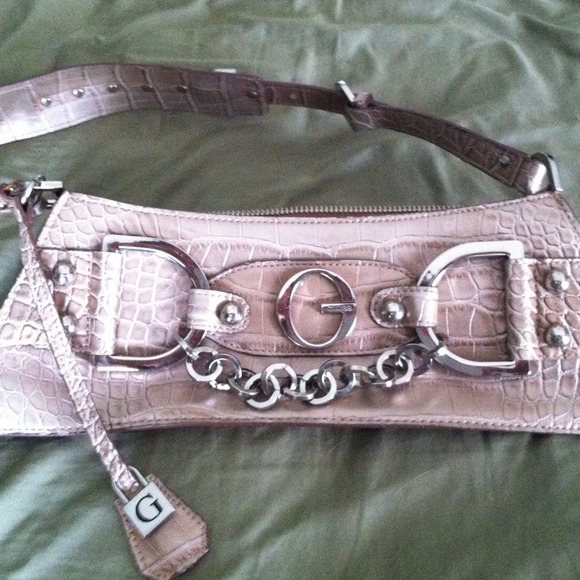 Guess purse