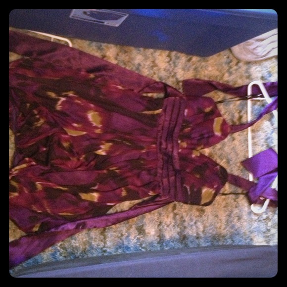 Dress - Picture 1 of 2