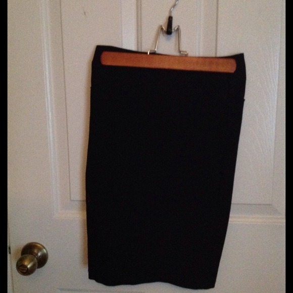 Elegant pencil skirt - Picture 1 of 1
