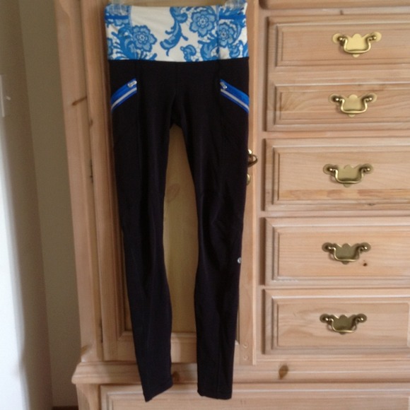Lululemon workout pants
