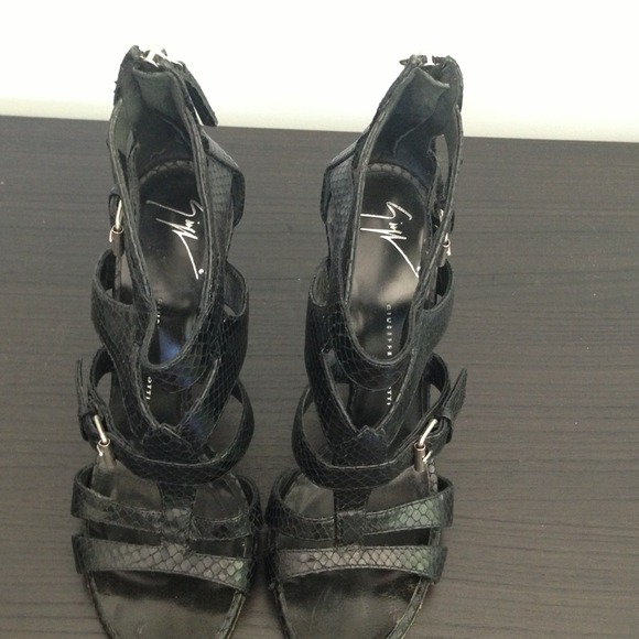 Giuseppe Zanotti Heals - Picture 3 of 3