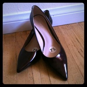 Kitten heel dress shoes--NWOT