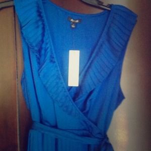 💙 Elegant blue, pleated flowy dress 👗