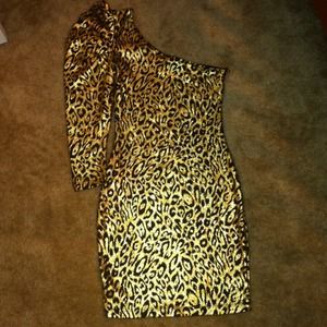 TRADED W-@jalexandria for blk dress&leopard dress
