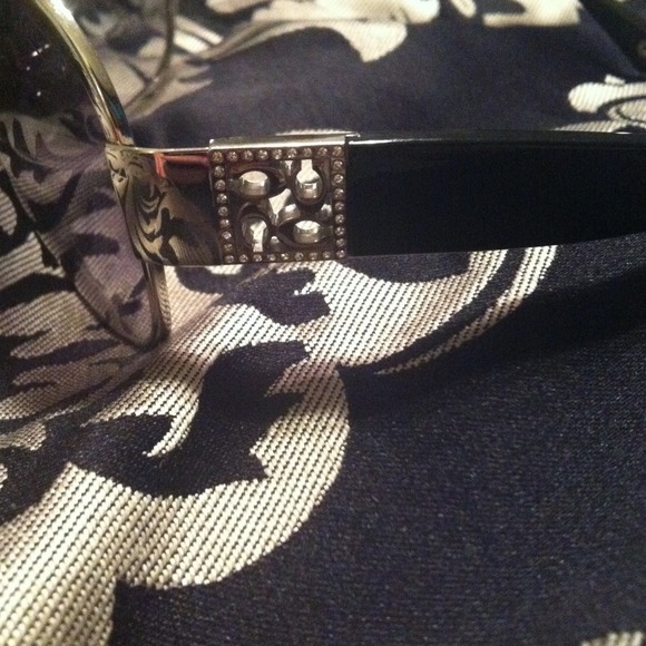 Coach sunglasses - Picture 2 of 4