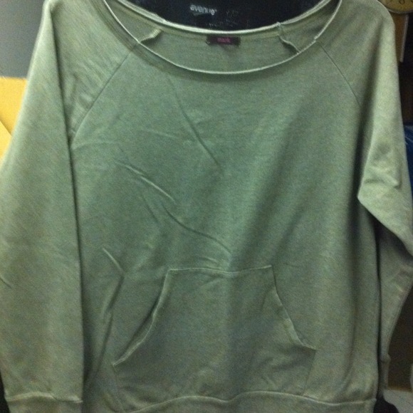 😇SOLD IN BUNDLE Mark Green Slouchy Sweatshirt😇