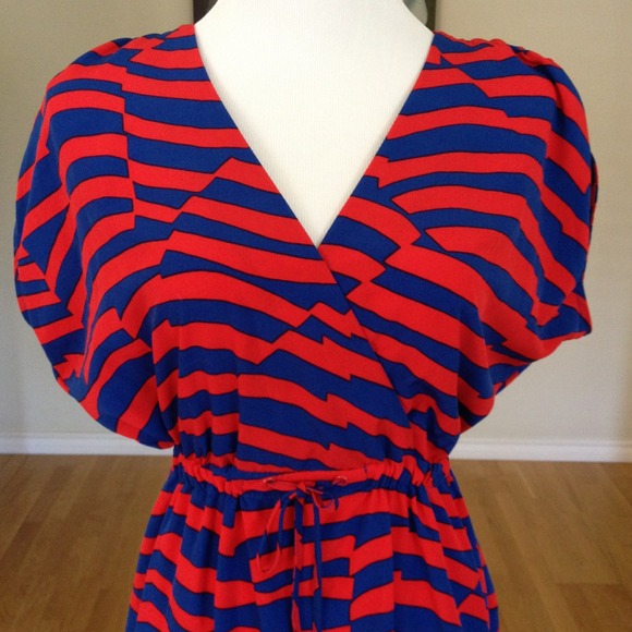 🚫SOLD Blue and red striped dress - Picture 2 of 4
