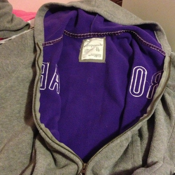 Sweatshirt - Picture 2 of 2
