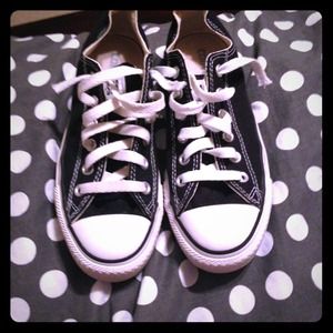 Black original converse